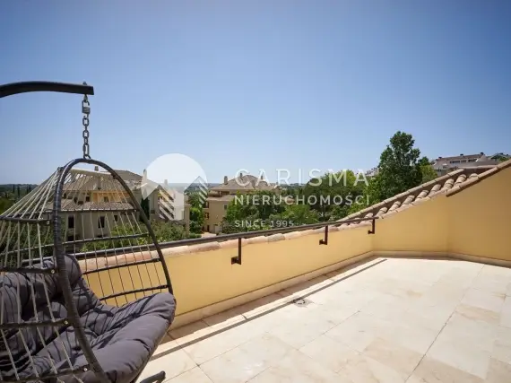 (26) Komfortowy penthouse w otoczeniu natury z panoramicznym widokiem