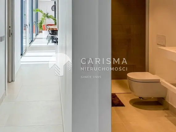 (15) Luksusowy penthouse blisko plaży z panoramicznym widokiem na morze