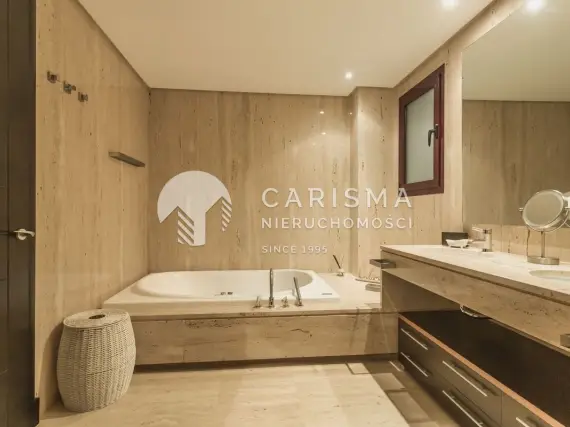(13) Luksusowy apartament w prestiżowym kompleksie tuż przy plaży