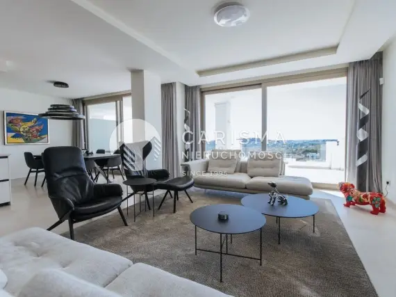 (9) Apartament na zboczu góry La Concha z pięknymi widokami na morze