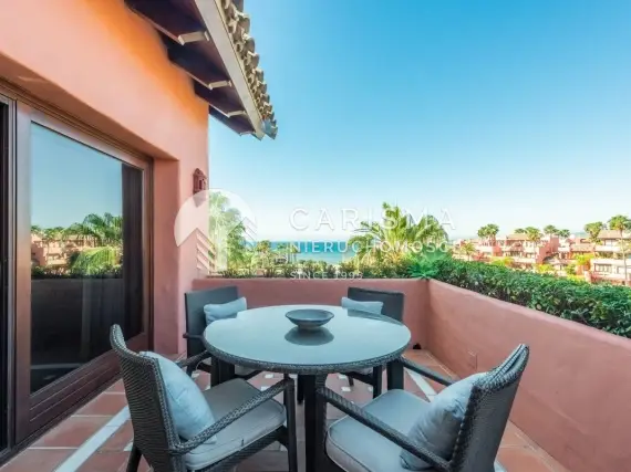 (30) Dwupoziomowy penthouse z widokiem na morze w pierwszej linii brzegowej
