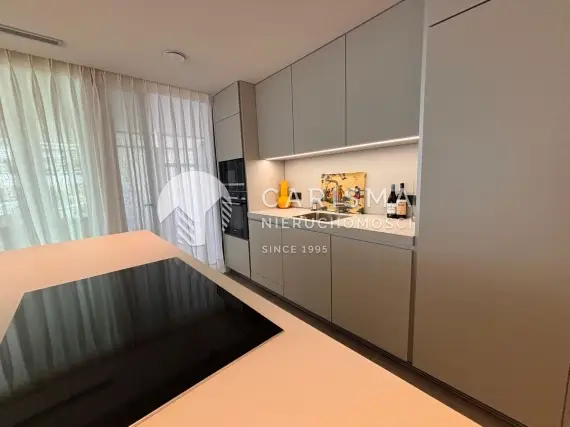 (11) Luksusowy apartament w pierwszej linii pól golfowych