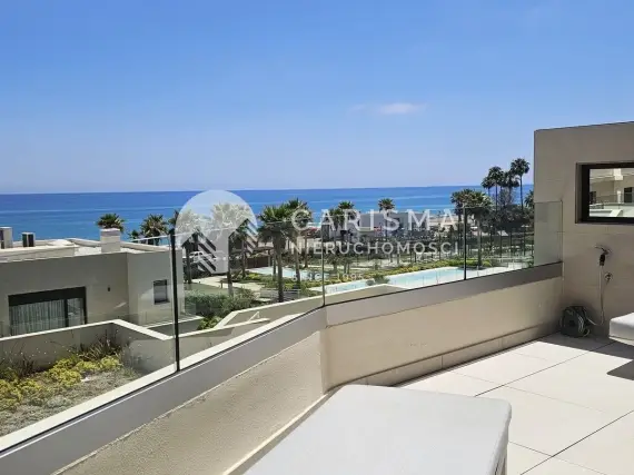 (23) Luksusowy apartament przy plaży gotowy do zamieszkania, Estepona