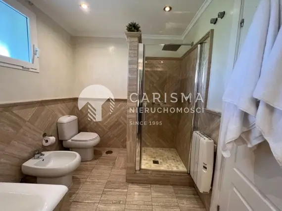 (25) Nowoczesny apartament w prestiżowej dzielnicy Marbelli