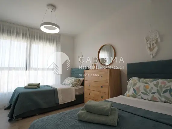 (19) Luksusowy dwupoziomowy penthouse z widokiem na morze