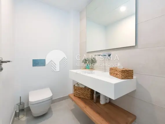 (14) Luksusowy apartament z prywatnym basenem przy polach golfowych