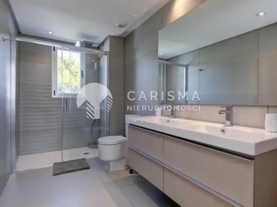 (12) Nowoczesny apartament w centrum blisko morza  Nueva Andalucia