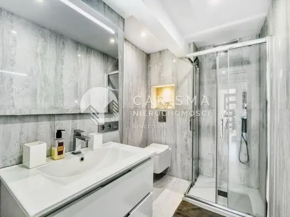 (15) Nowoczesny penthouse w pierwszej linii brzegowej Elviria