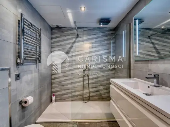 (18) Nowoczesny penthouse w pierwszej linii brzegowej Elviria