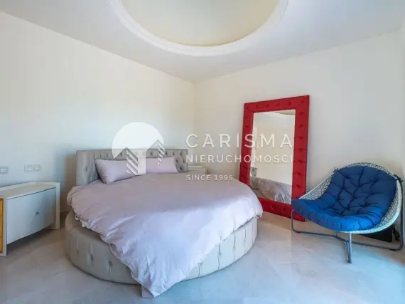 (12) Apartament, Marbella West, Costa del Sol, 206 m<sup>2</sup>