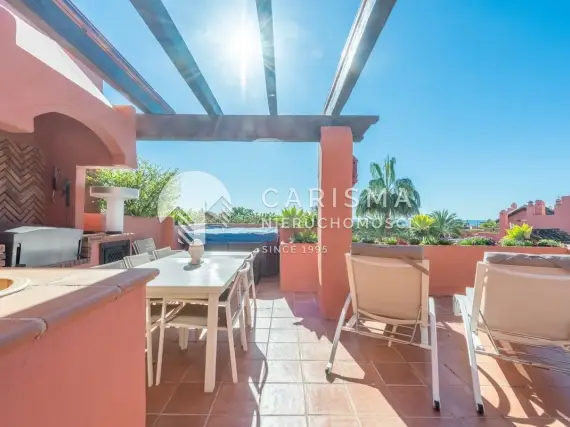 (27) Nowoczesny dwupoziomowy penthouse w luksusowym kompleksie przy plaży
