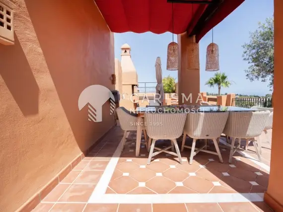 (22) Dwupoziomowy penthouse z panoramicznym widokiem na góry