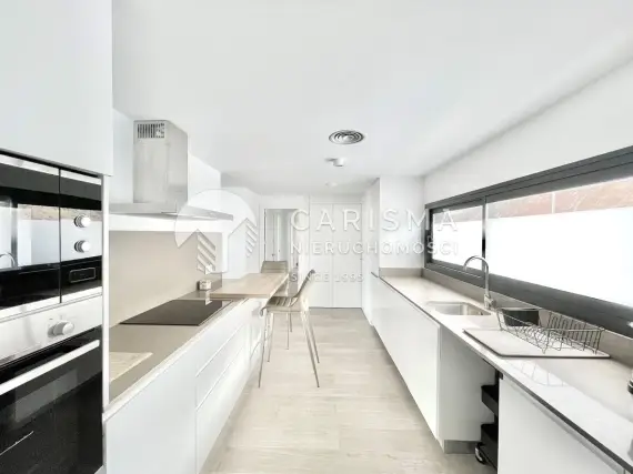 (8) Apartament z widokiem na pole golfowe gotowy do zamieszkania