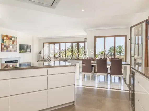 (8) Nowoczesny penthouse w pierwszej linii pola golfowego