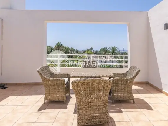 (22) Nowoczesny penthouse w pierwszej linii pola golfowego