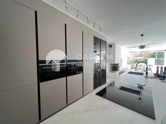 (4) Nowoczesny parterowy apartament w prestiżowym kompleksie, Nueva Andalucia