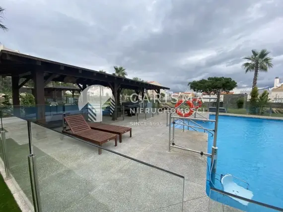 (42) Nowoczesny dwupoziomowy apartament 5 minut od plaży