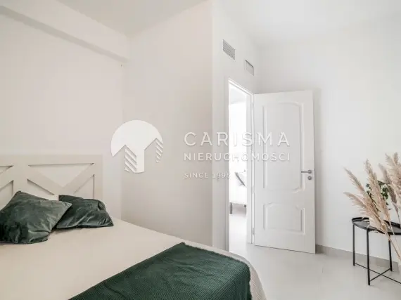 (7) Całkowicie odnowiony  penthouse z widokiem na górę La Conha