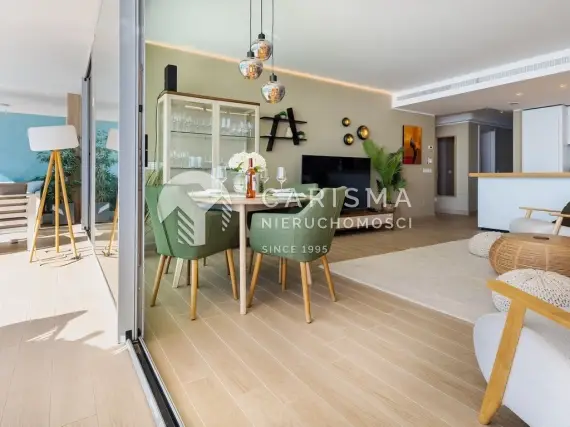 (5) Nowoczesny apartament z panoramicznym widokiem na morze blisko plaży