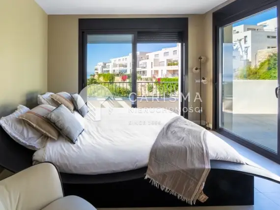 (7) Nowoczesny penthouse z pięknym widokiem na morze w Altos de los Monteros
