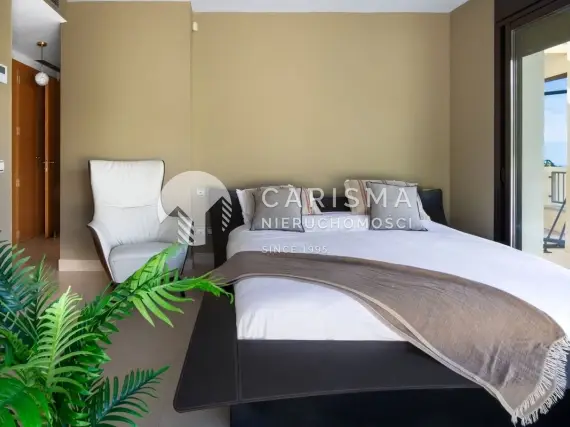 (8) Nowoczesny penthouse z pięknym widokiem na morze w Altos de los Monteros