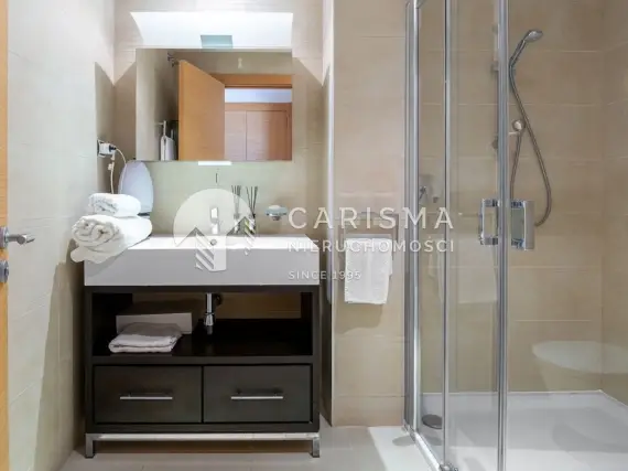 (13) Nowoczesny penthouse z pięknym widokiem na morze w Altos de los Monteros