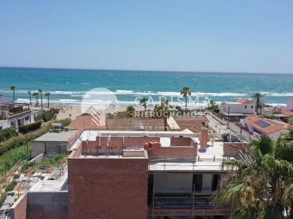 (12) Nowa, luksusowa willa 100 metrów od plaży, Elviria, Marbella East