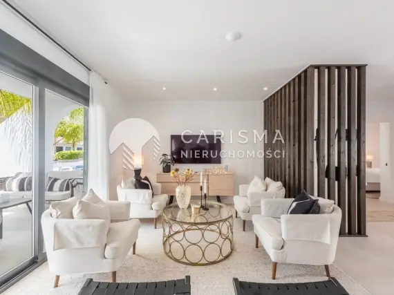 (2) Kompletnie odnowiony elegancki apartament 15 minut od plaży