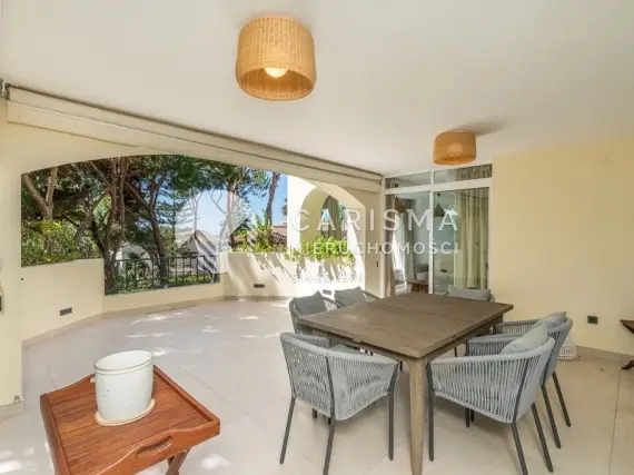 (26) Odnowiony apartament kilka minut od plaży w Elviria