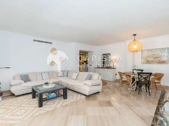 (8) Odnowiony apartament kilka minut od plaży w Elviria