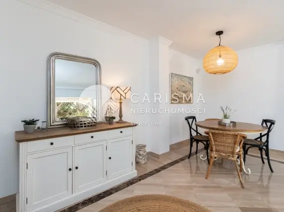 (10) Odnowiony apartament kilka minut od plaży w Elviria