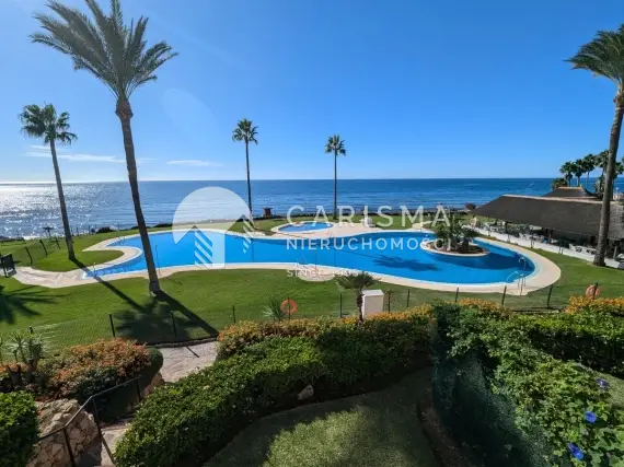 Apartament na Pierwszej Linii Brzegowej w Calahonda, Costa del Sol 1