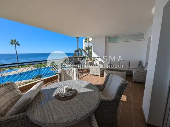 (8) Apartament na Pierwszej Linii Brzegowej w Calahonda, Costa del Sol