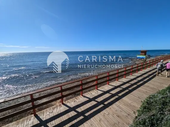 (38) Apartament na Pierwszej Linii Brzegowej w Calahonda, Costa del Sol