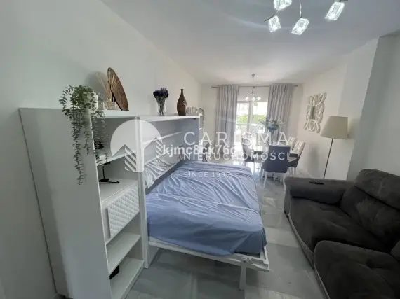 (23) Wyjątkowy apartament z 3 sypialniami na pierwszej linii brzegowej w Calahonda, Mijas Costa