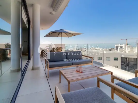 (3) Luksusowy dwupoziomowy penthouse z pięknym widokiem