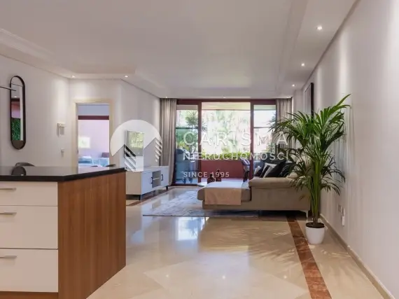 (9) Nowoczesny apartament w otoczeniu tropikalnych ogrodów tuż przy plaży