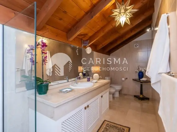 (21) Odnowiony dwupoziomowy penthouse z widokiem na morze Carib Playa