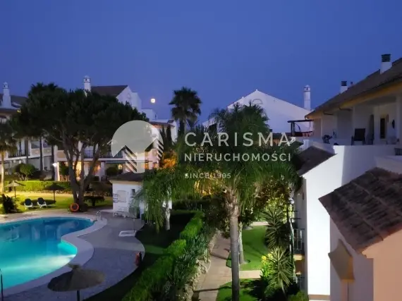 (37) Odnowiony dwupoziomowy penthouse z widokiem na morze Carib Playa