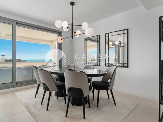 (5) Nowoczesny penthouse w idealnej lokalizacji gotowy do zamieszkania