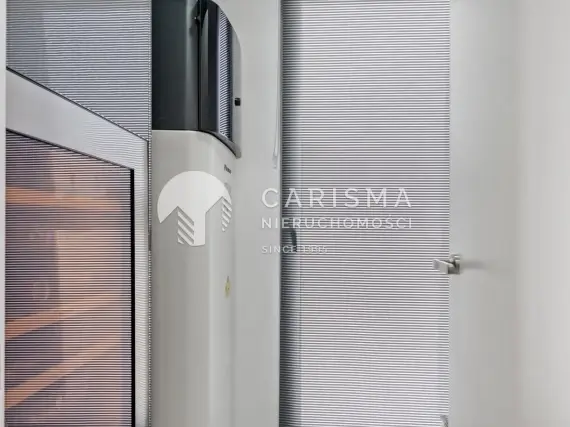 (18) Nowoczesny penthouse w idealnej lokalizacji gotowy do zamieszkania