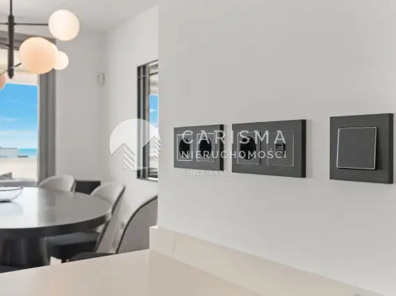 (8) Nowoczesny penthouse w idealnej lokalizacji gotowy do zamieszkania
