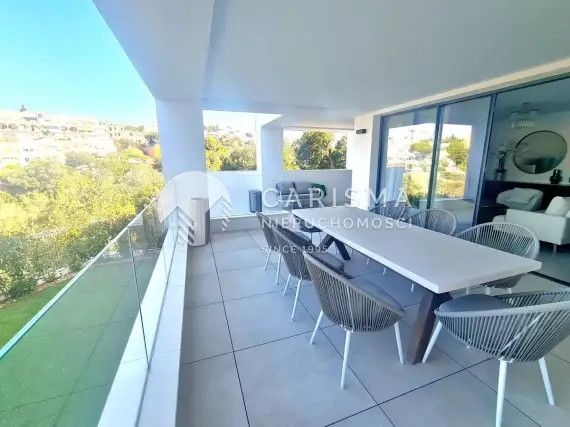(20) Nowoczesny apartament tuż przy polu golfowym