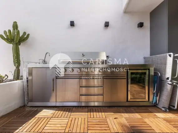 (19) Luksusowy apartament w malowniczej urbanizacji