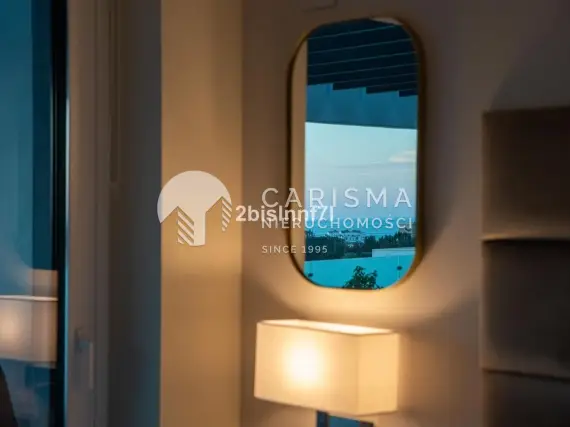 (17) Nowoczesny apartament w pięciogwiazdkowym budynku z usługą konsjerża