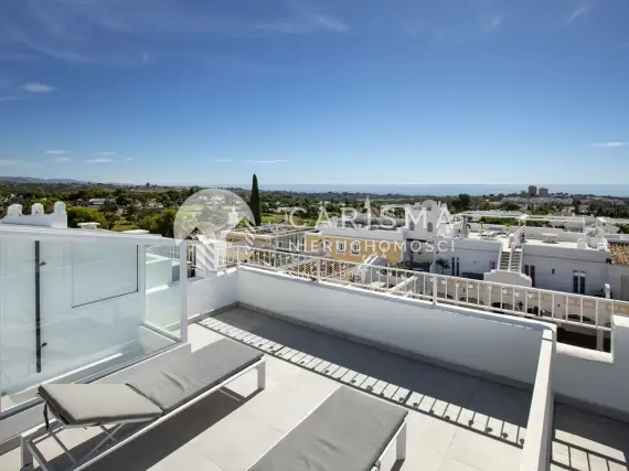 (5) Dwu poziomowy penthouse w pierwszej linii pól golfowych