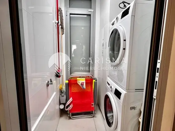 (11) Nowoczesny apartament na parterze z ogródkiem 200 metrów od plaży