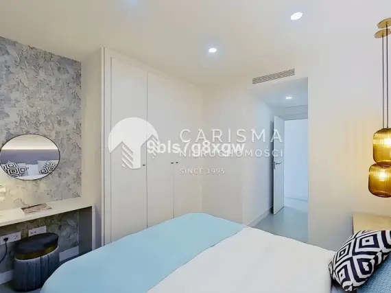 (26) Dwupoziomowy nowoczesny penthouse gotowy do zamieszkania