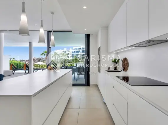 (8) Nowoczesny apartament na parterze w prestiżowym kompleksie