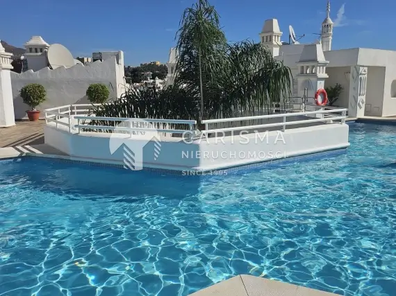 (27) Odnowiony apartament z widokiem na marinę